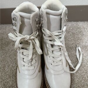 Coconuts by Matisse White Lace-Up Ankle Boots